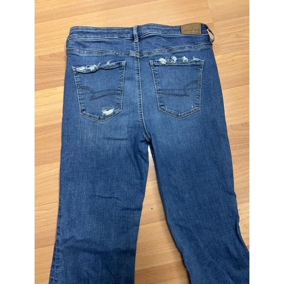 American Eagle Womens Jeans Size 6 Medium Wash Super High Rise Flare Ripped - Picture 4 of 13